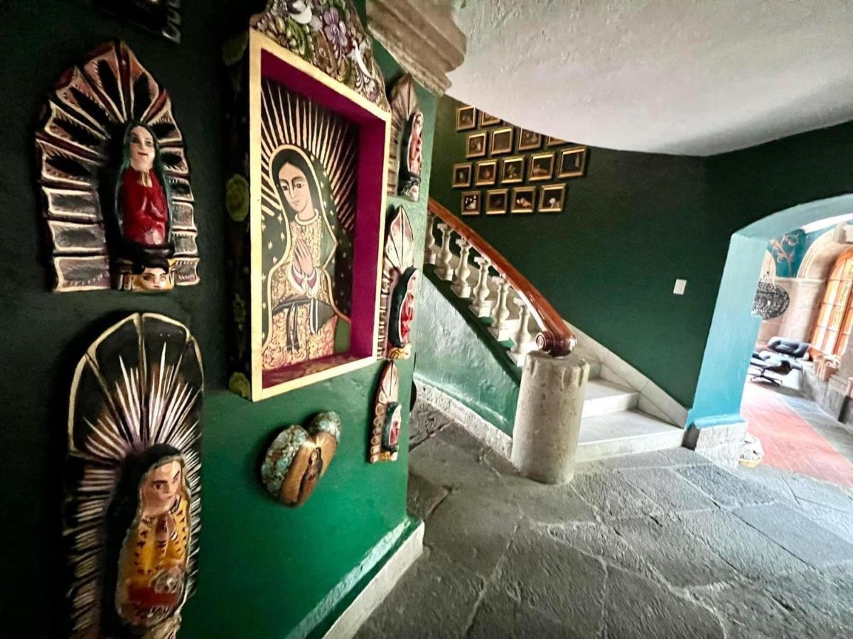La Casa De Fleur De Lis In Historic San Angel Holiday home